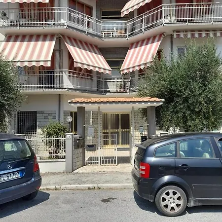 Se018 - Senigallia, Accogliente Bilocale In Zona Residenziale